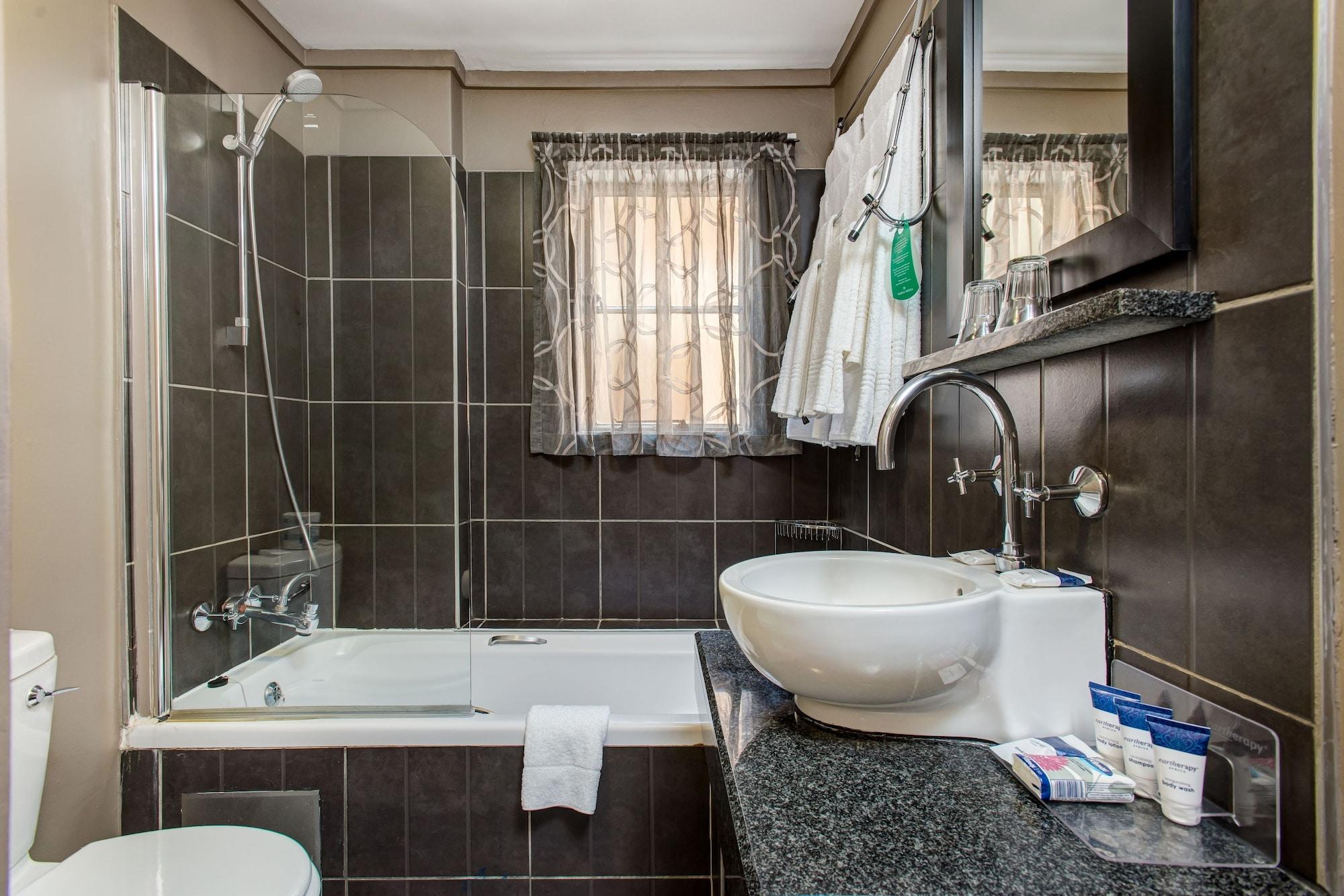 Fortis Hotel Manor Pretoria-Noord Exteriör bild