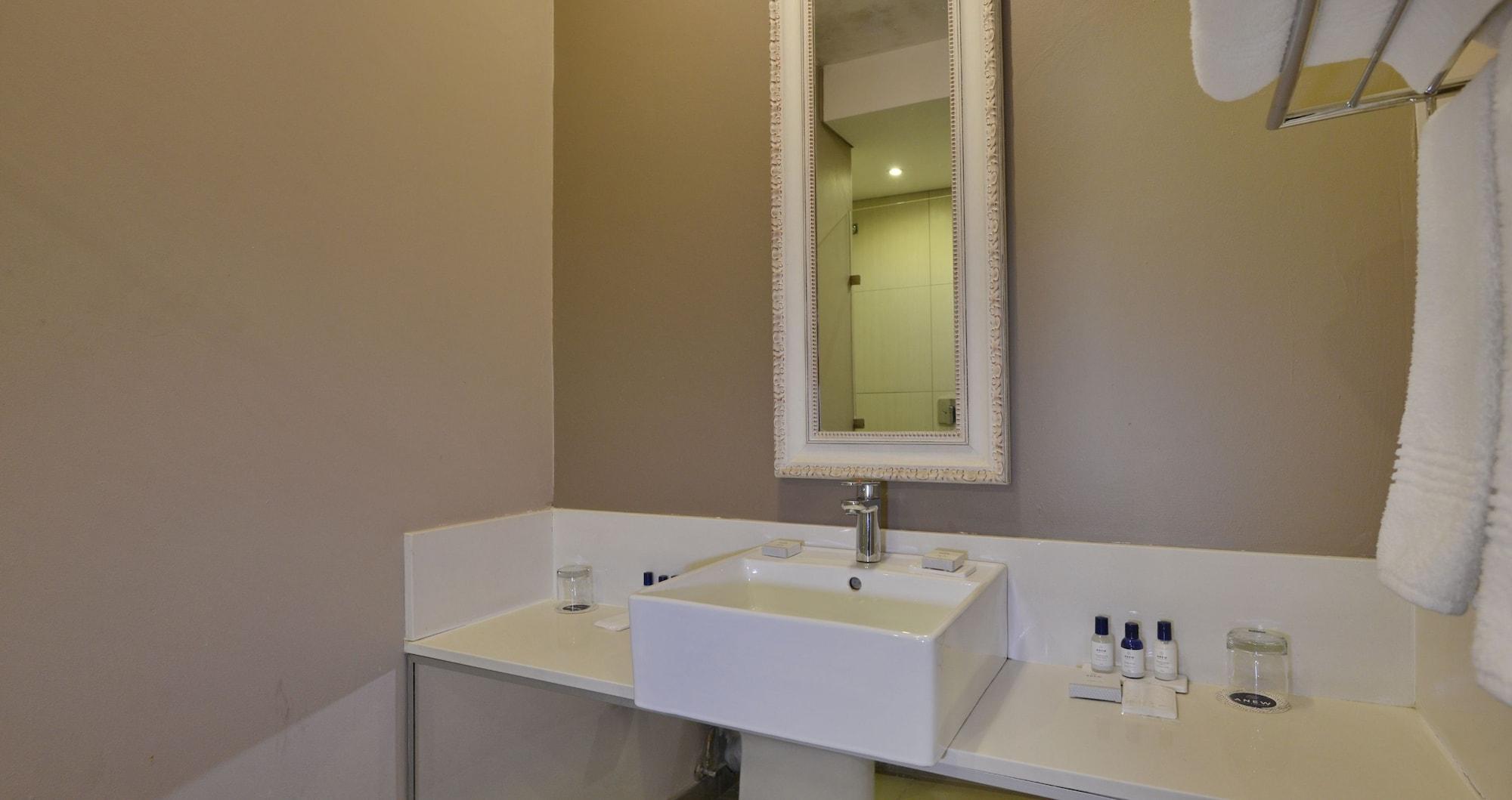 Fortis Hotel Manor Pretoria-Noord Exteriör bild